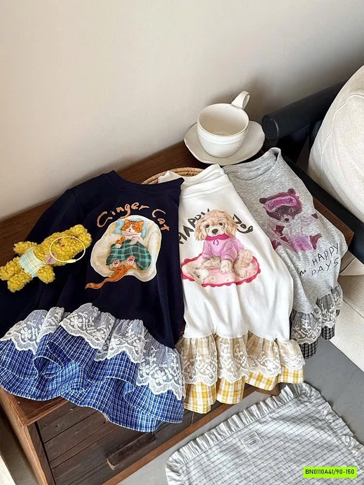 ÁO THUN PHỐI VIỀN REN