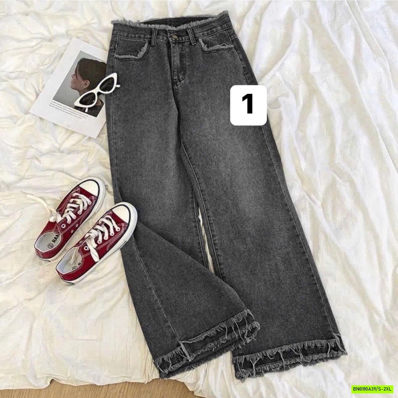 QUẦN JEAN SUÔNG TUA GẤU