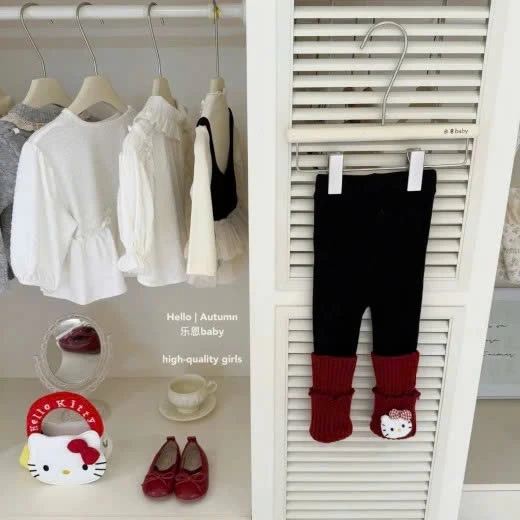 SET ÁO KITTY MIX QUẦN LEGGING BG