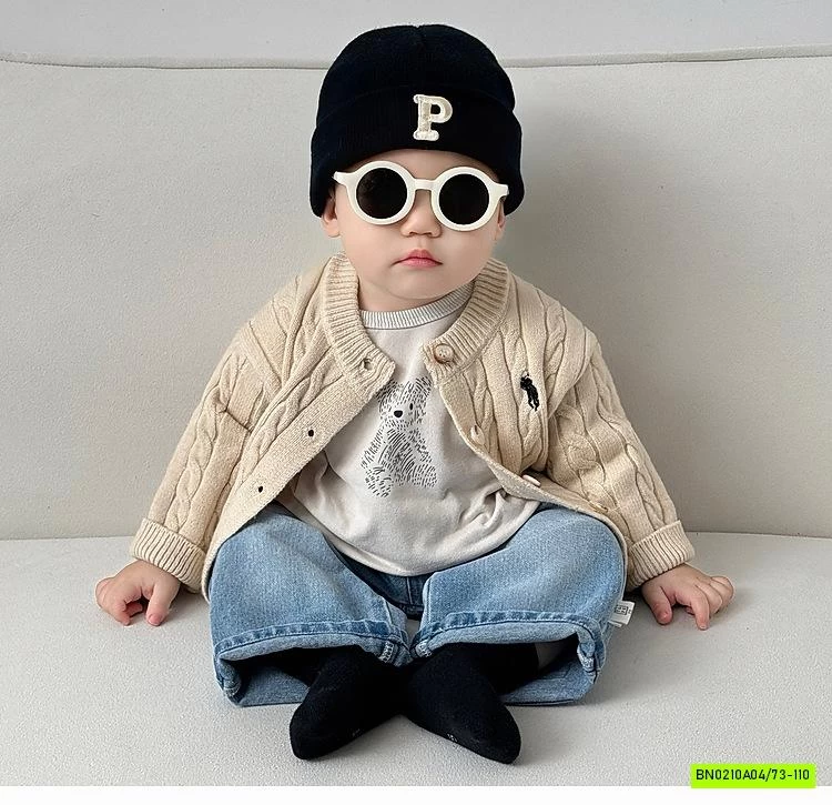 KHOÁC LEN VẶN THỪNG THÊU LOGO