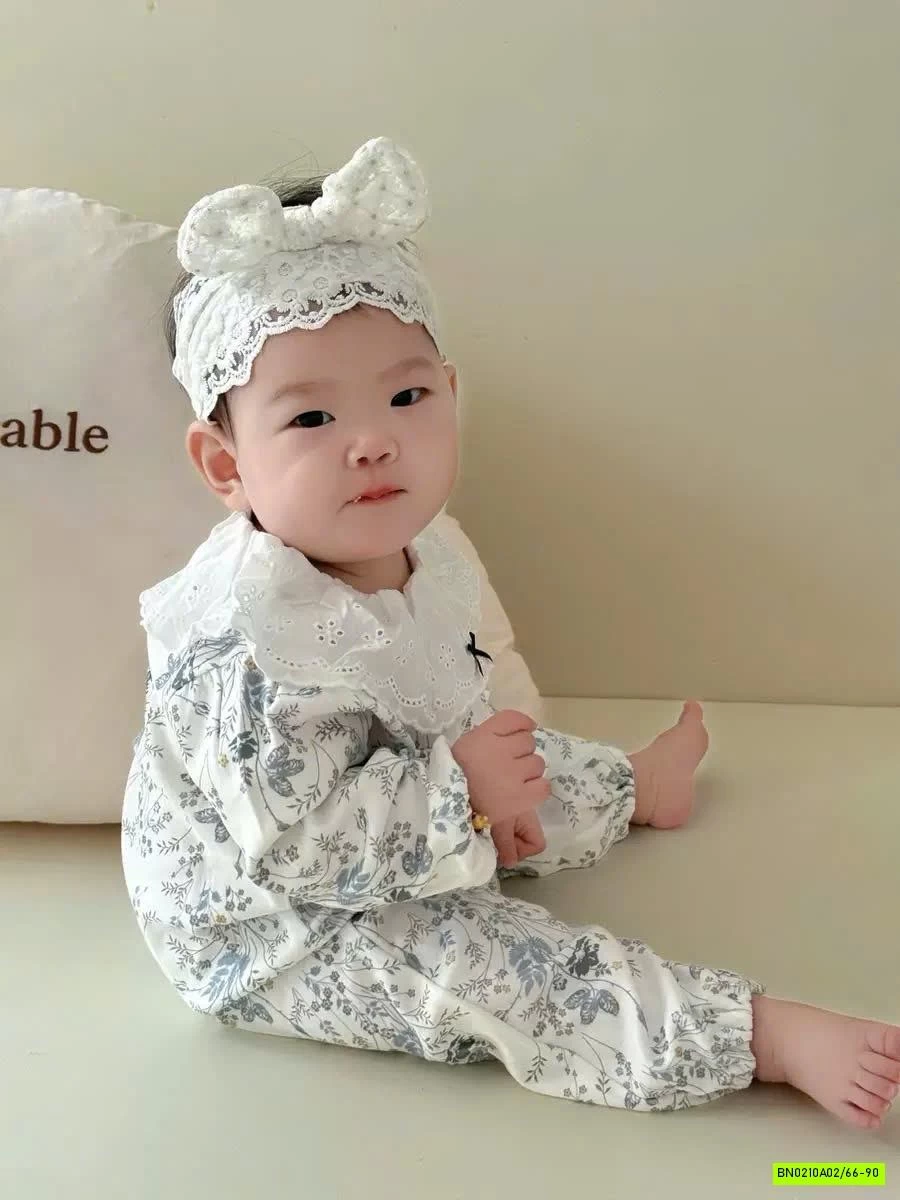 BODY HOA CỔ BÈO GẮN NƠ