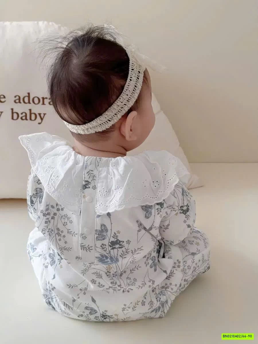 BODY HOA CỔ BÈO GẮN NƠ