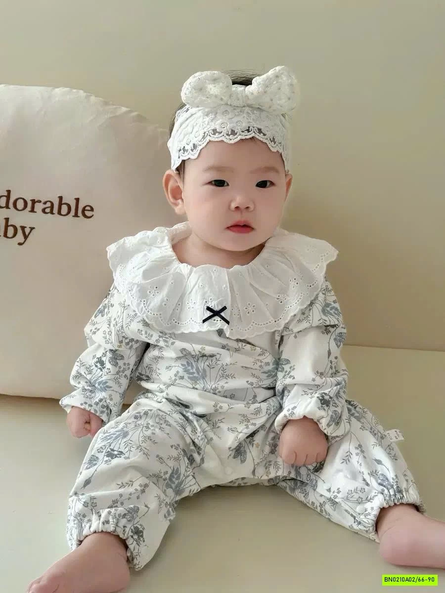 BODY HOA CỔ BÈO GẮN NƠ