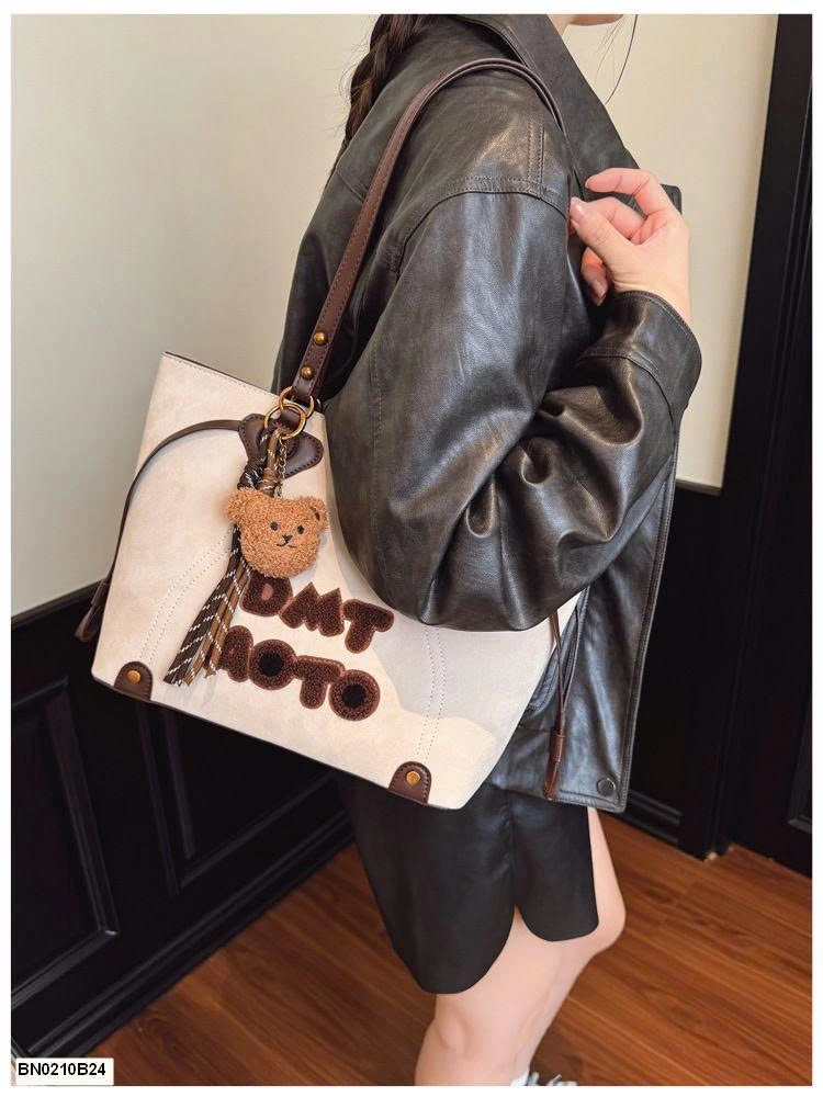 TÚI ĐEO  VAI GẤU