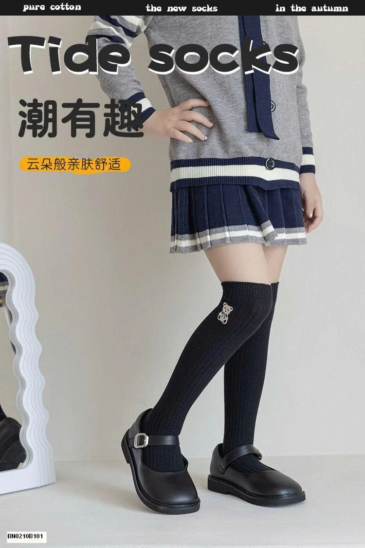 TẤT GẤU CAO CỔ