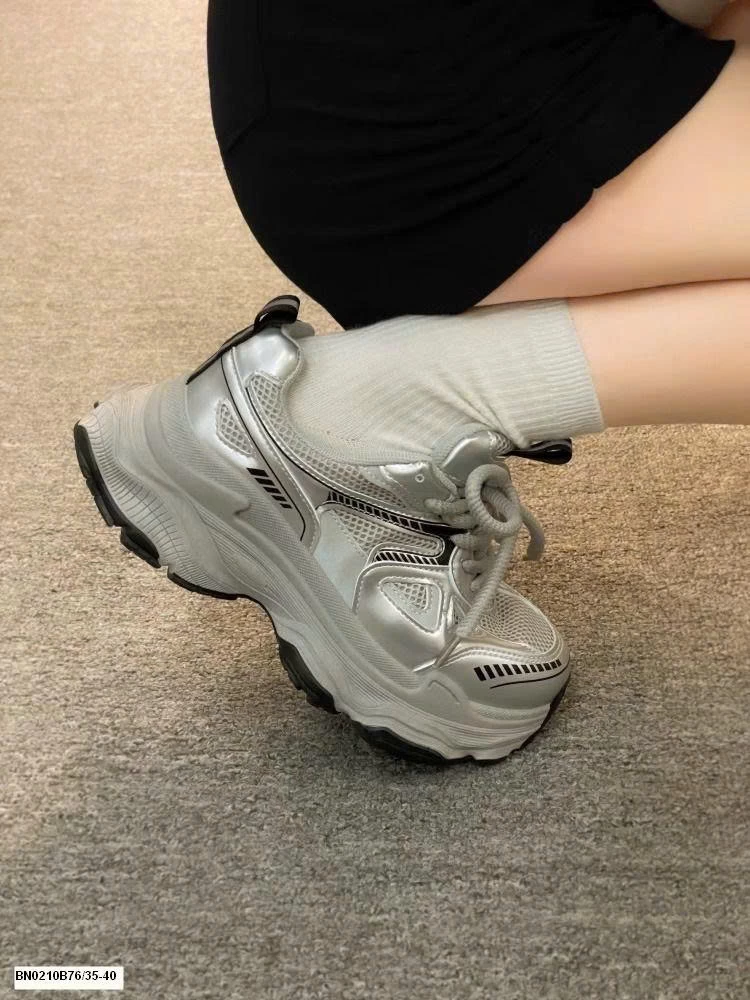 GIÀY THỂ THAO ĐẾ CAO THOÁNG KHÍ