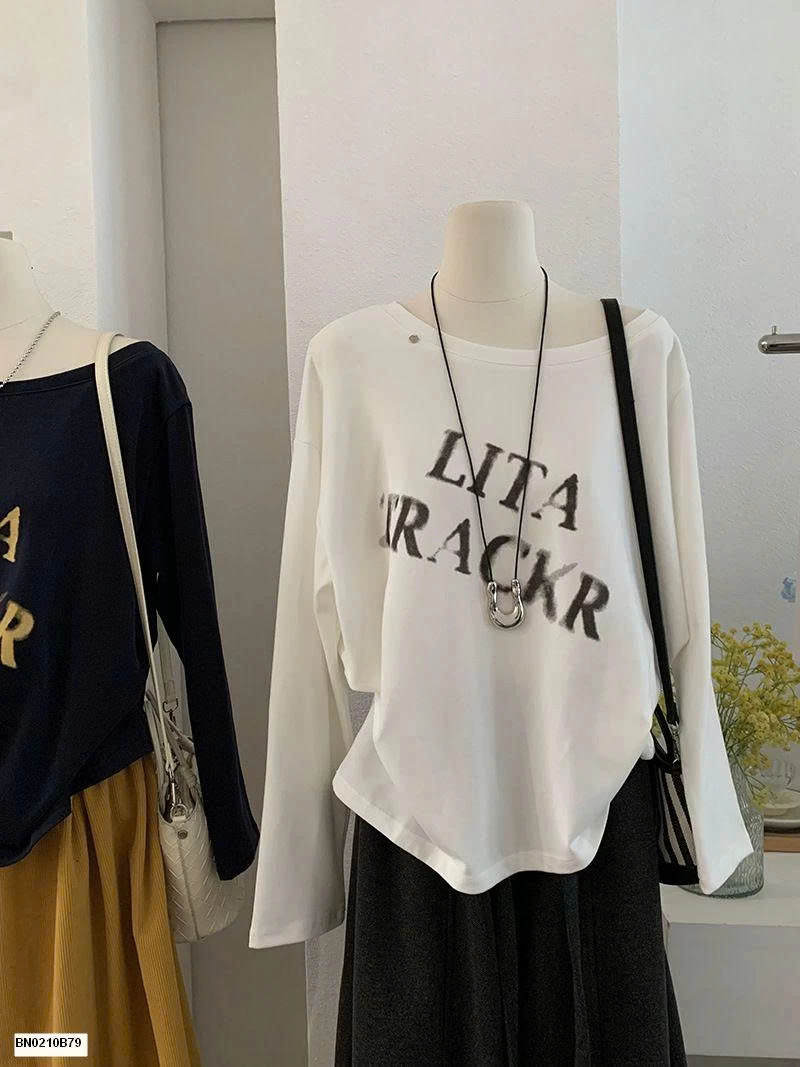 ÁO THUN DÀI TAY LỆCH VAI IN CHỮ CHO NỮ