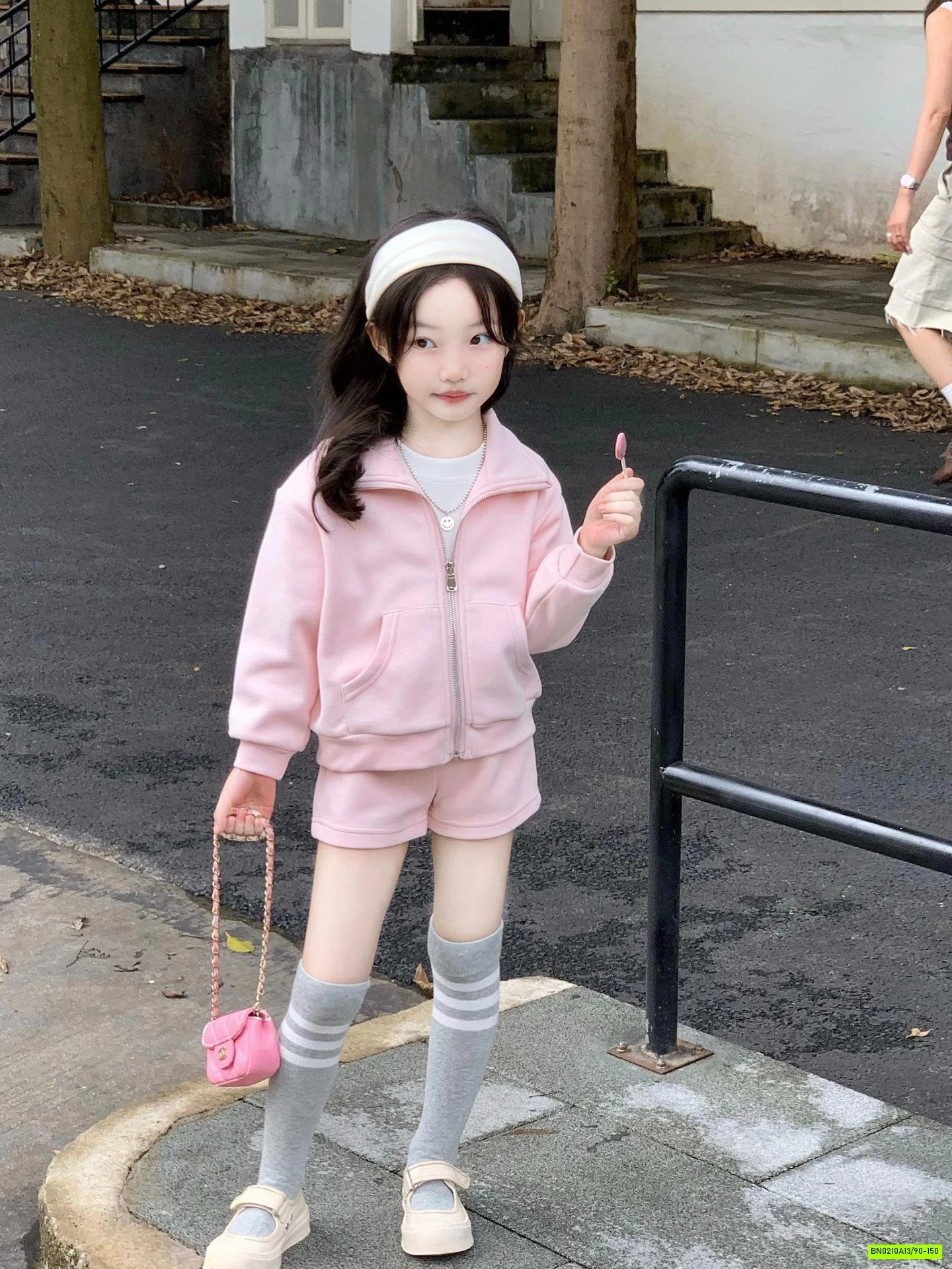 SÉT ÁO KHOÁC+SHORT HỒNG