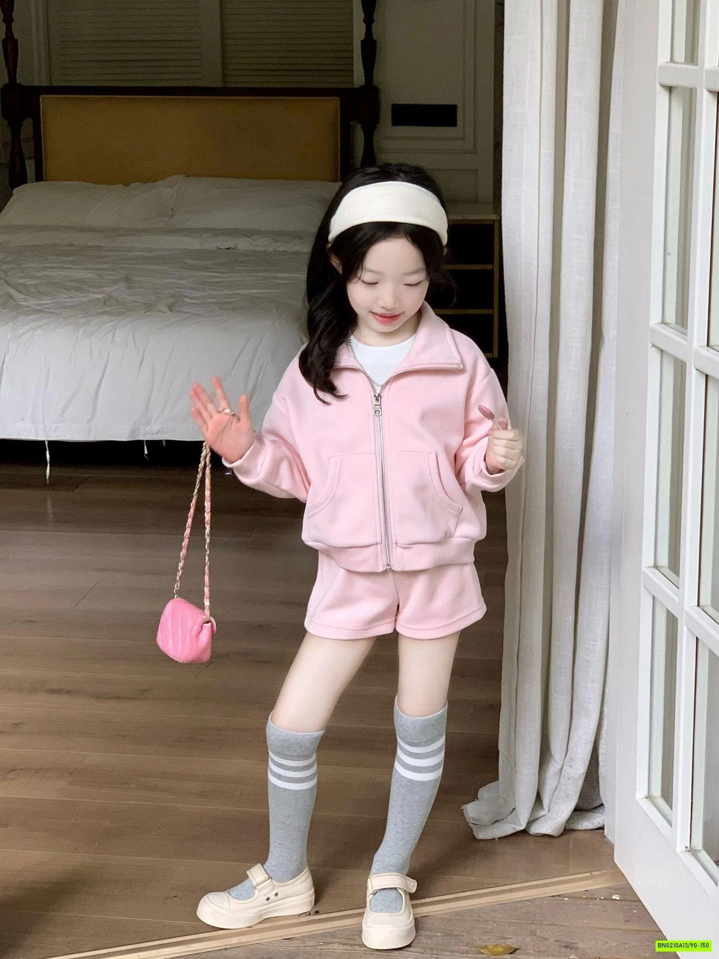 SÉT ÁO KHOÁC+SHORT HỒNG