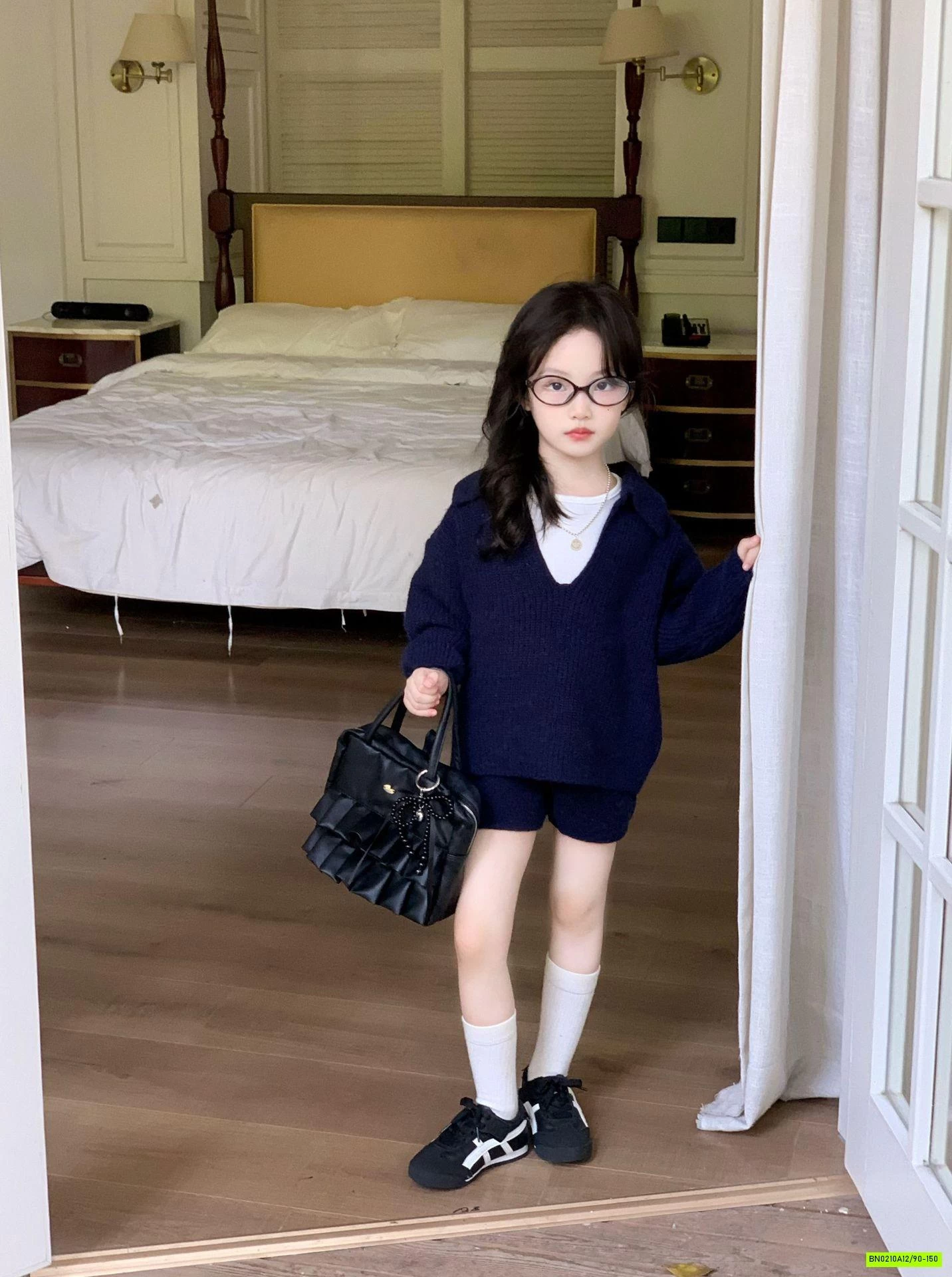 SÉT LEN QUẦN SHORT XANH THAN