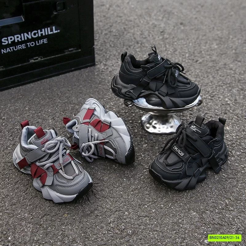 GIÀY THỂ THAO CÁ TÍNH