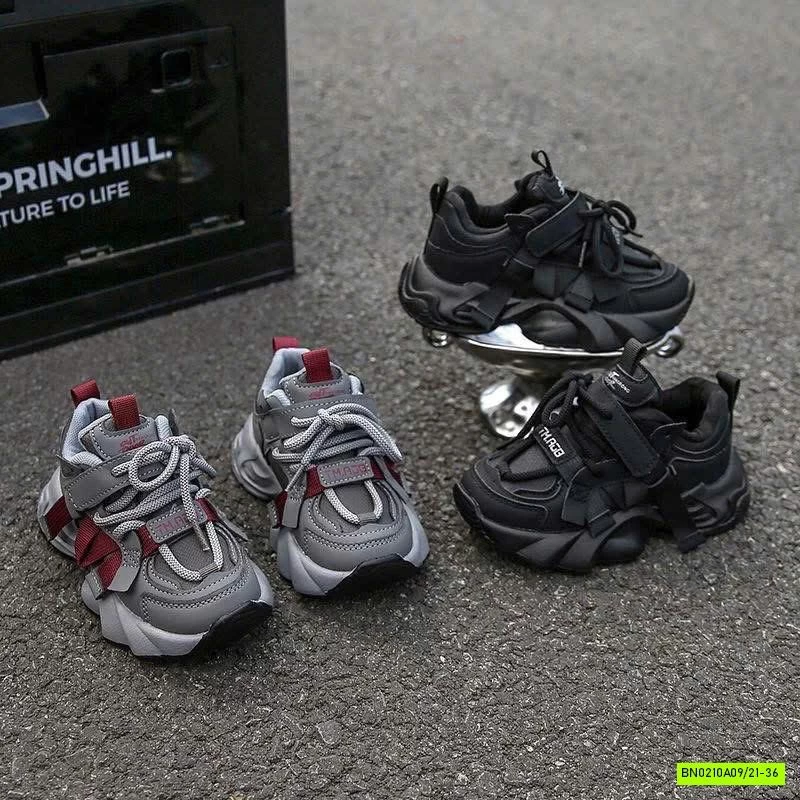 GIÀY THỂ THAO CÁ TÍNH