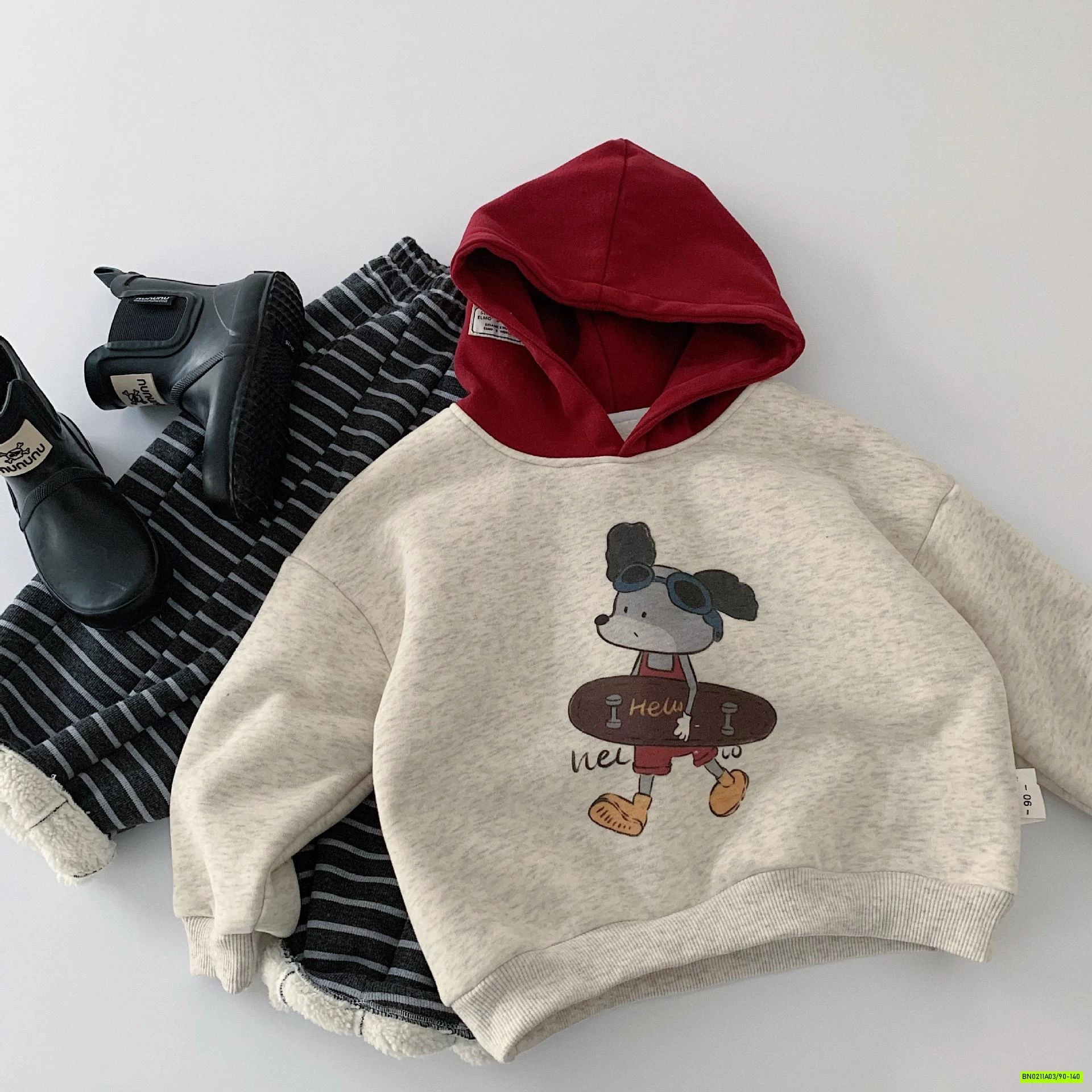 HOODIE PHỐI MÀU MŨ LÓT LÔNG CỪU MAIBAO