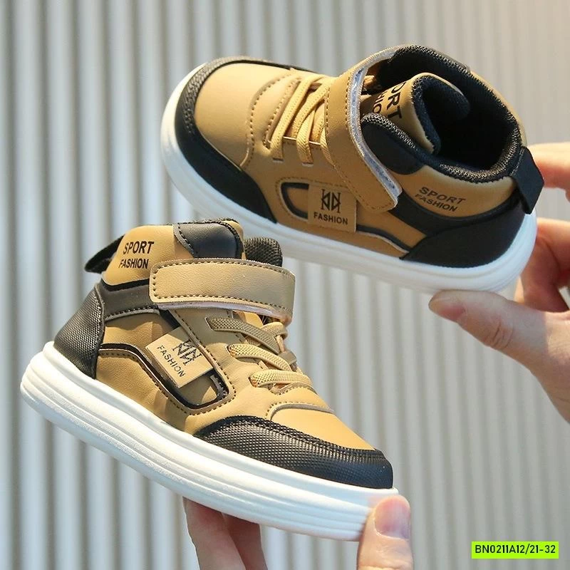 GIÀY THỂ THAO CAO CỔ QUAI DÁN