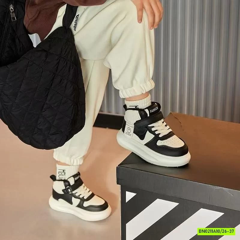 GIÀY THỂ THAO CAO CỔ