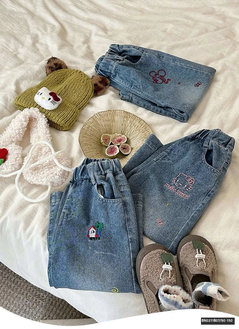 QUẦN JEAN THÊU HÌNH