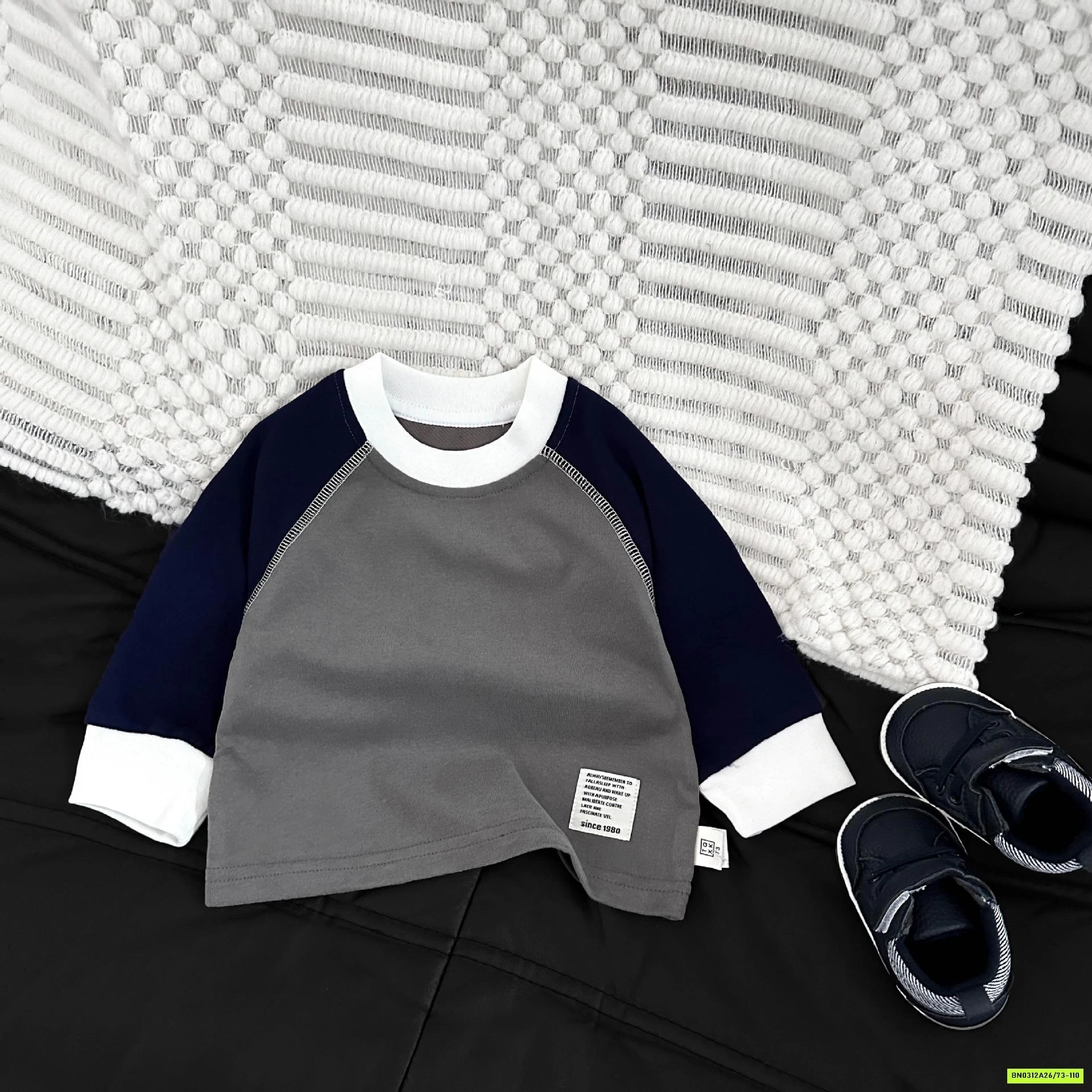 ÁO THUN PHỐI MÀU TAY NHÍ