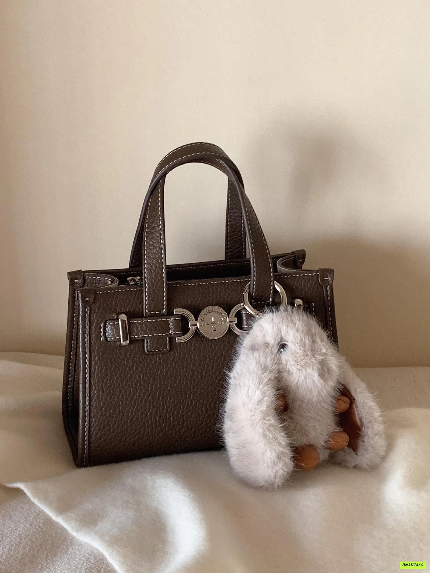 TÚI XÁCH VUÔNG CHIO2ND