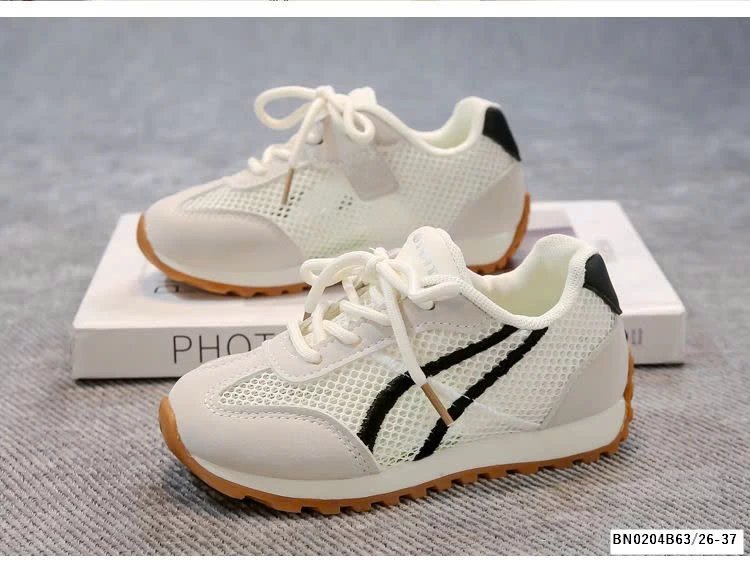 GIÀY THỂ THAO LƯỚI MÙA HÈ