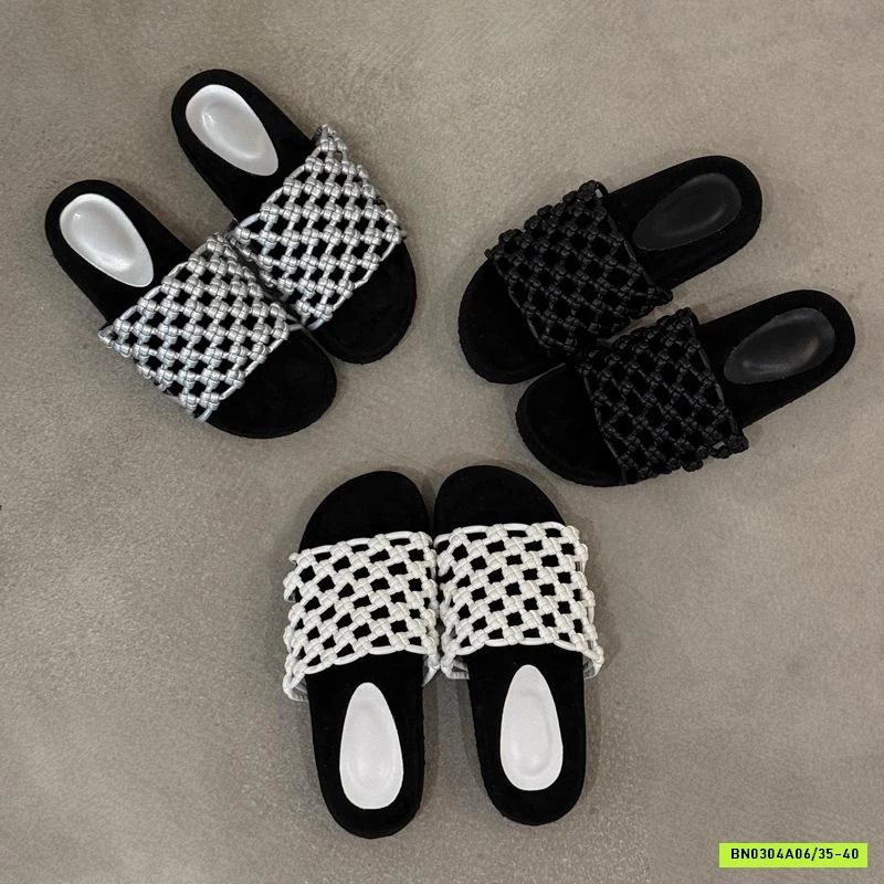 DÉP LÊ ĐẾ BÁNH MỲ QUAI ĐAN LỖ