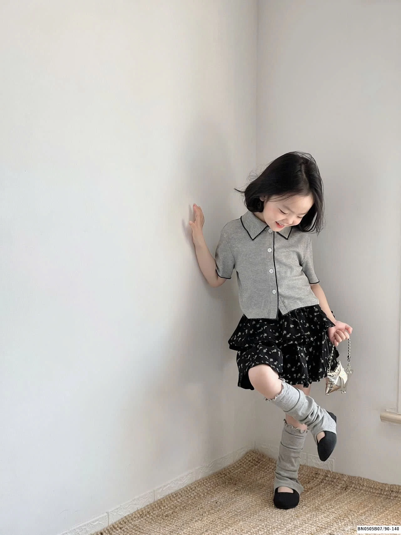 SÉT ÁO SƠ MI XÁM MIX QUẦN VÁY HOA