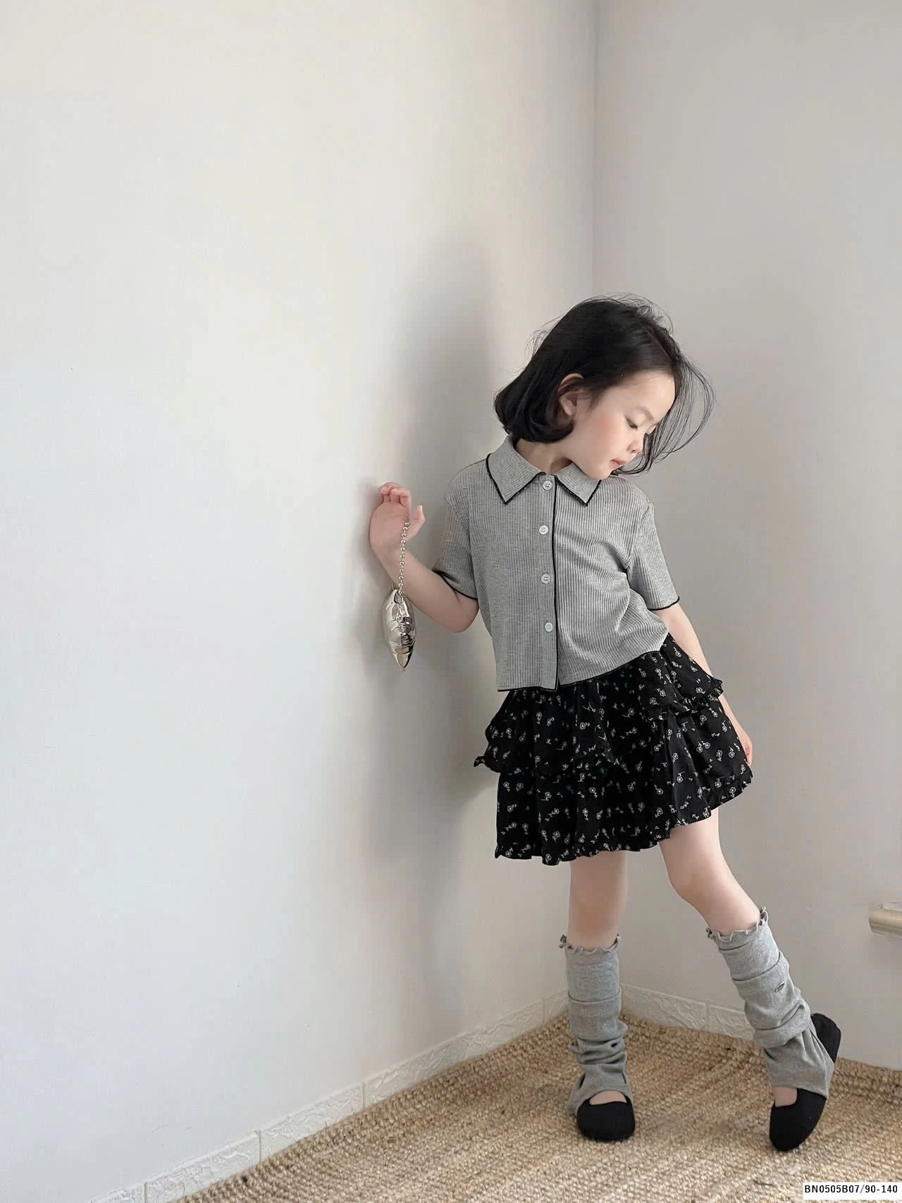 SÉT ÁO SƠ MI XÁM MIX QUẦN VÁY HOA