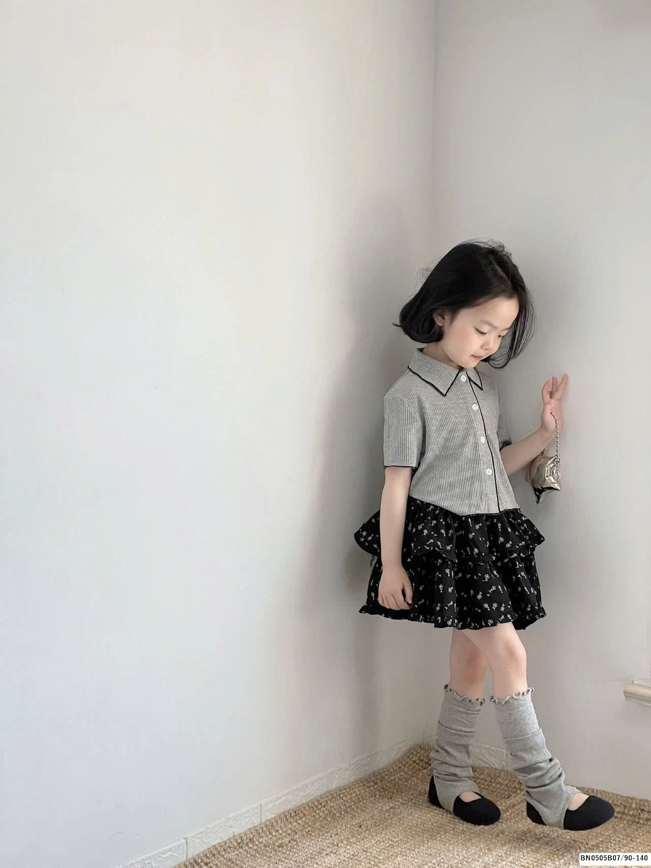 SÉT ÁO SƠ MI XÁM MIX QUẦN VÁY HOA