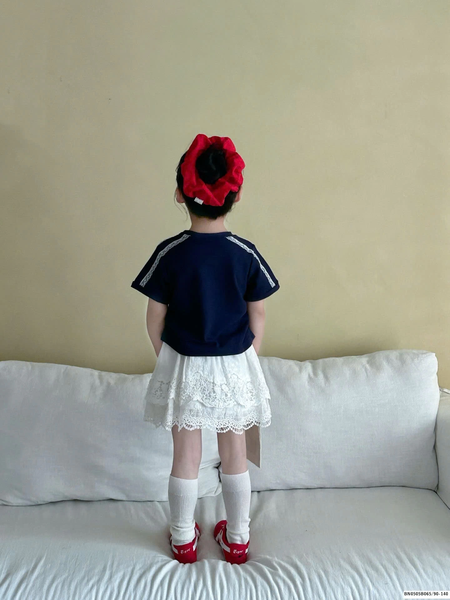 SÉT ÁO THUN SỐ 91 MIX QUẦN VÁY REN