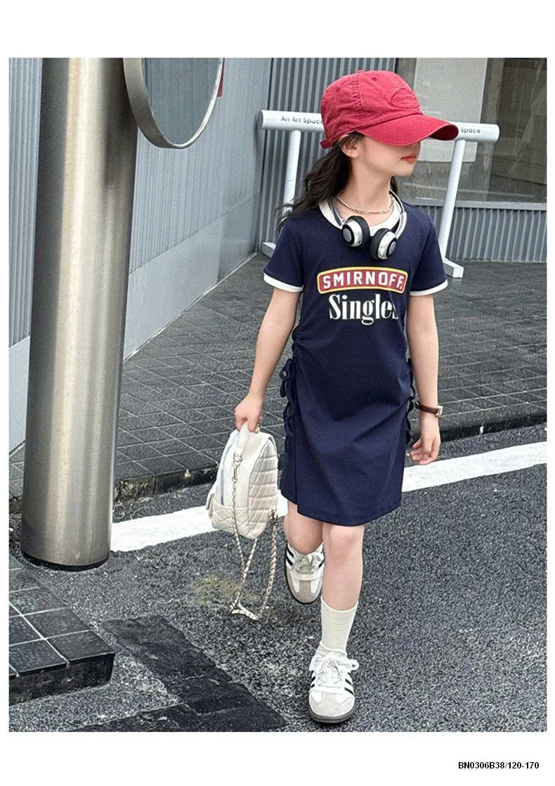 ĐẦM SUÔNG RÚT EO BÉ GÁI