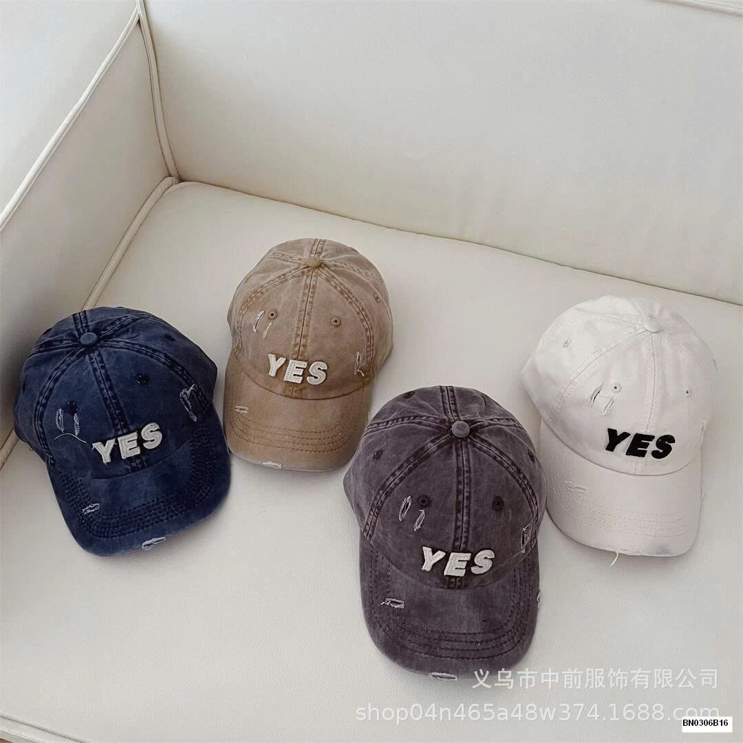 MŨ KẾT CHỮ YES CÀO RÁCH