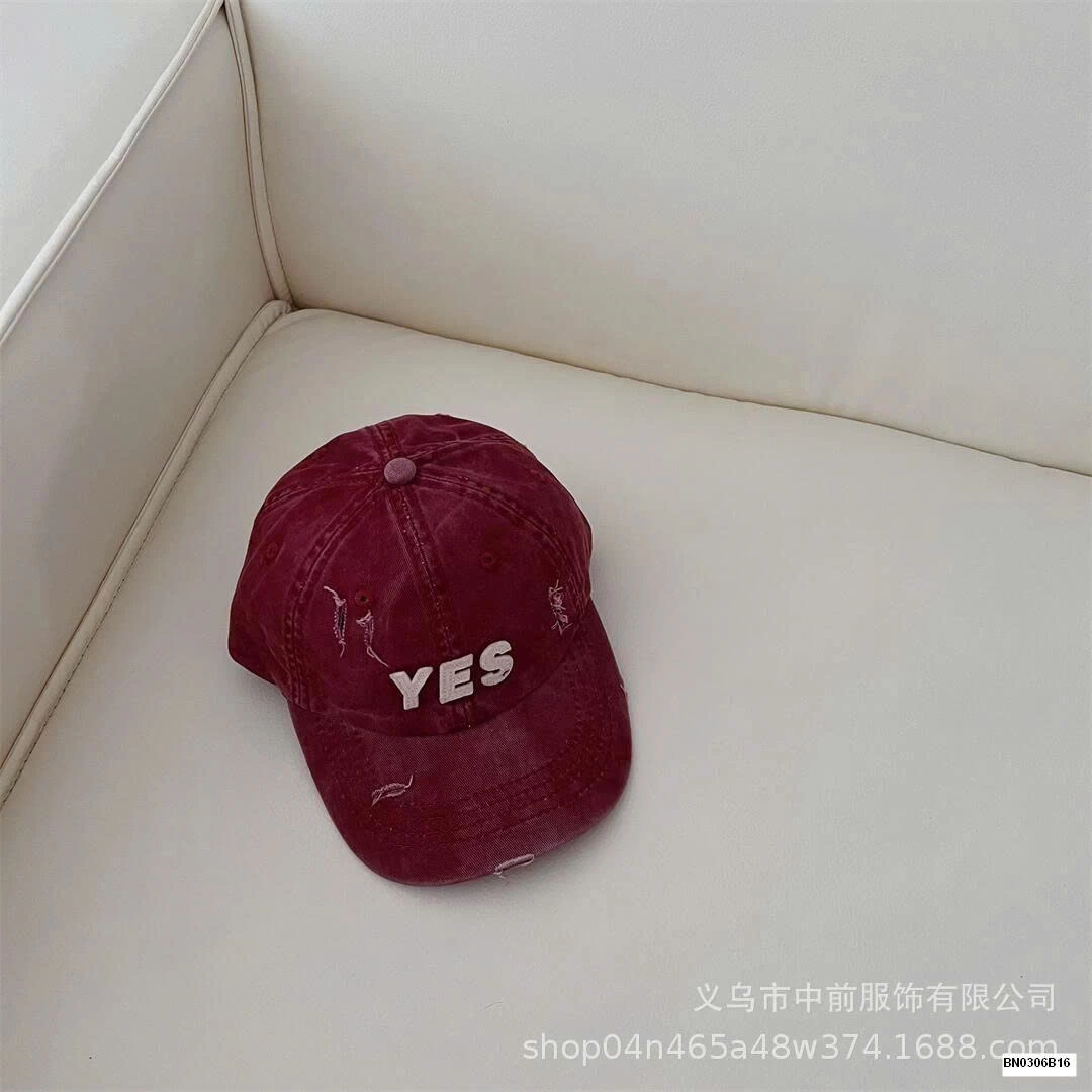 MŨ KẾT CHỮ YES CÀO RÁCH