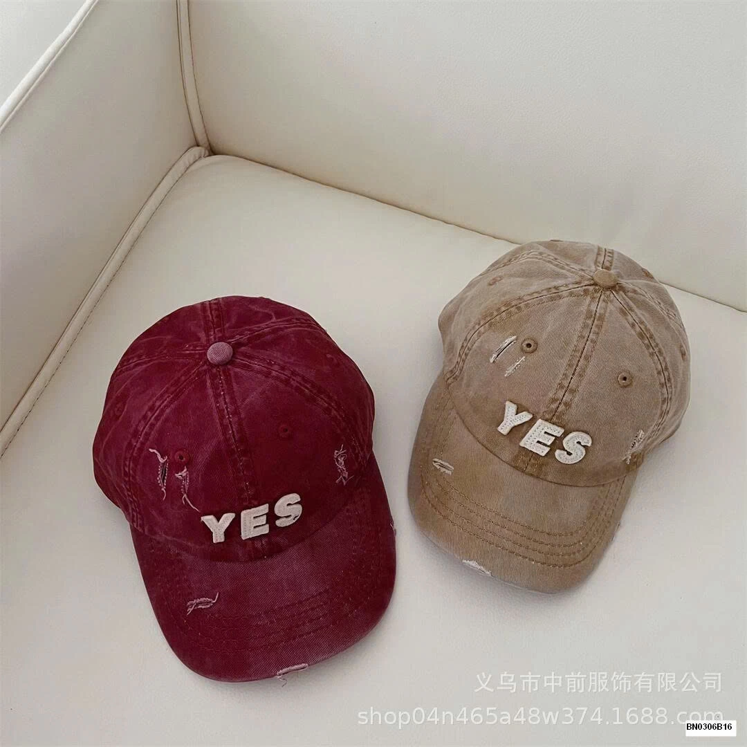 MŨ KẾT CHỮ YES CÀO RÁCH