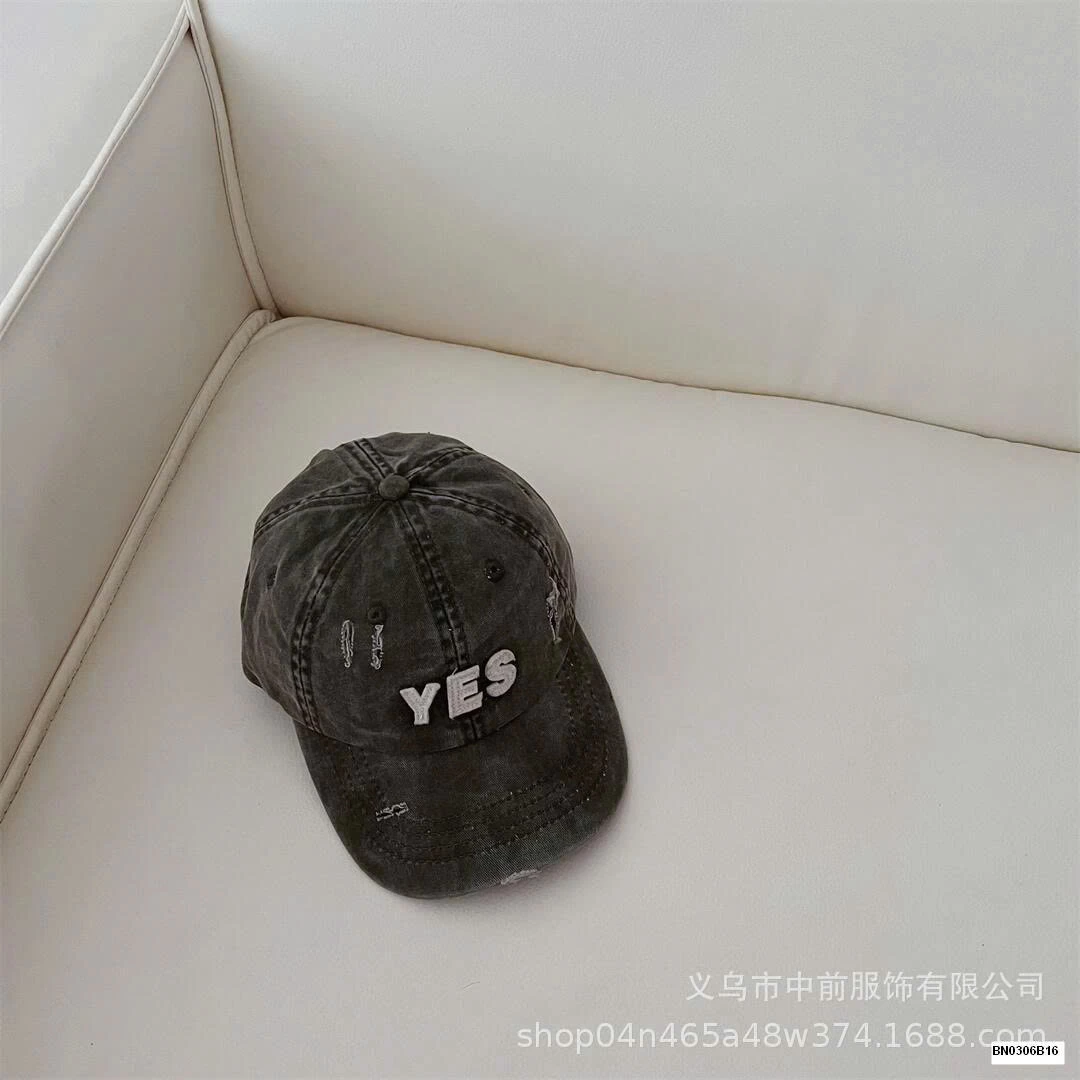 MŨ KẾT CHỮ YES CÀO RÁCH