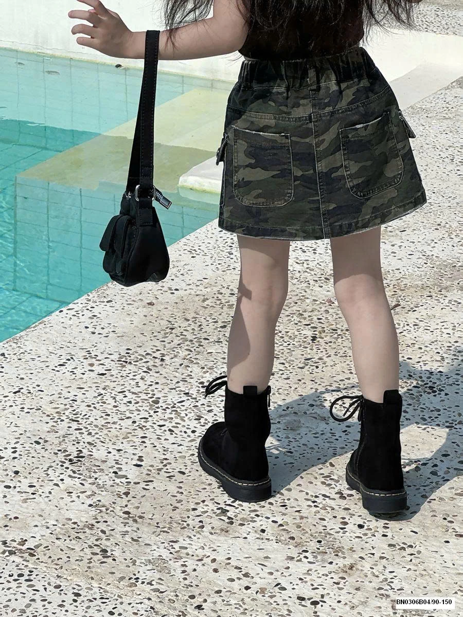 QUẦN VÁY RẰN RI MIX ÁO BA LỖ ĐEN