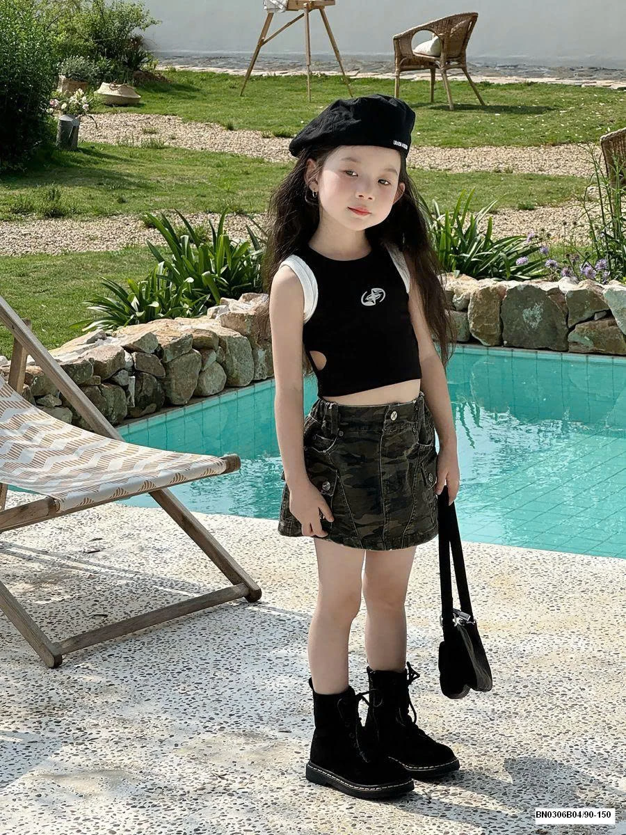 QUẦN VÁY RẰN RI MIX ÁO BA LỖ ĐEN