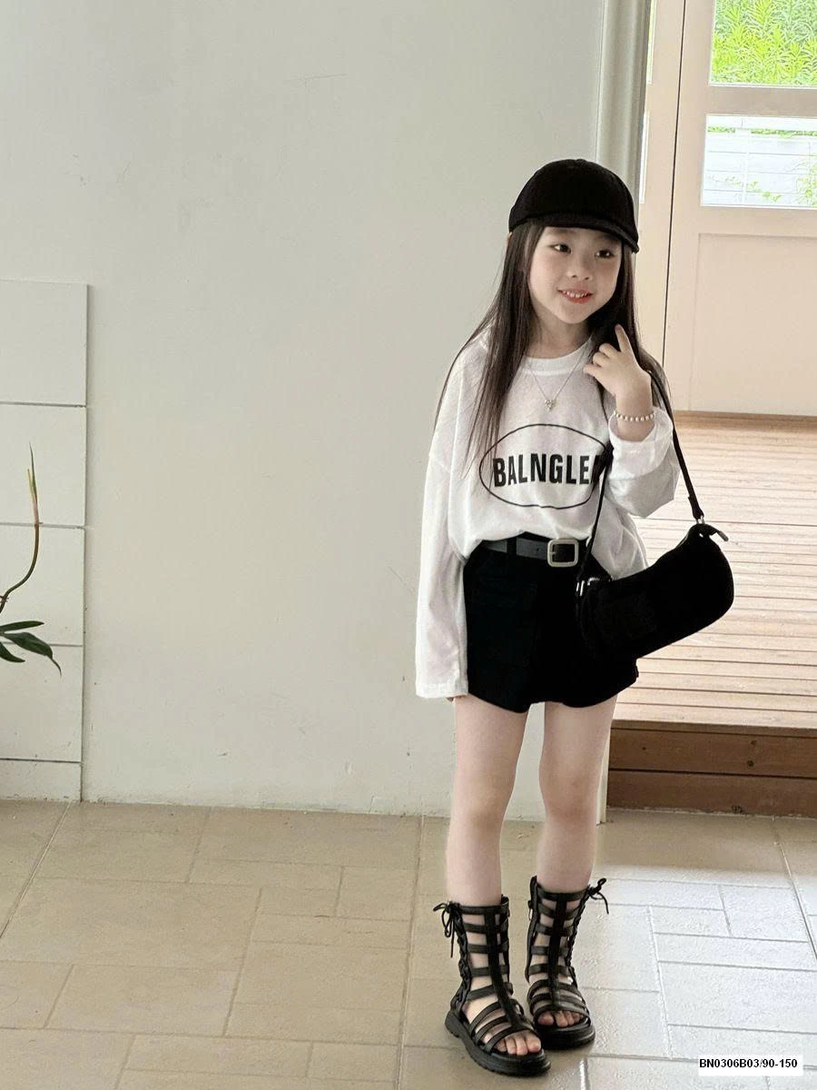 SÉT ÁO THUN TRẮNG DÀI TAY MIX QUẦN VÁY ĐEN