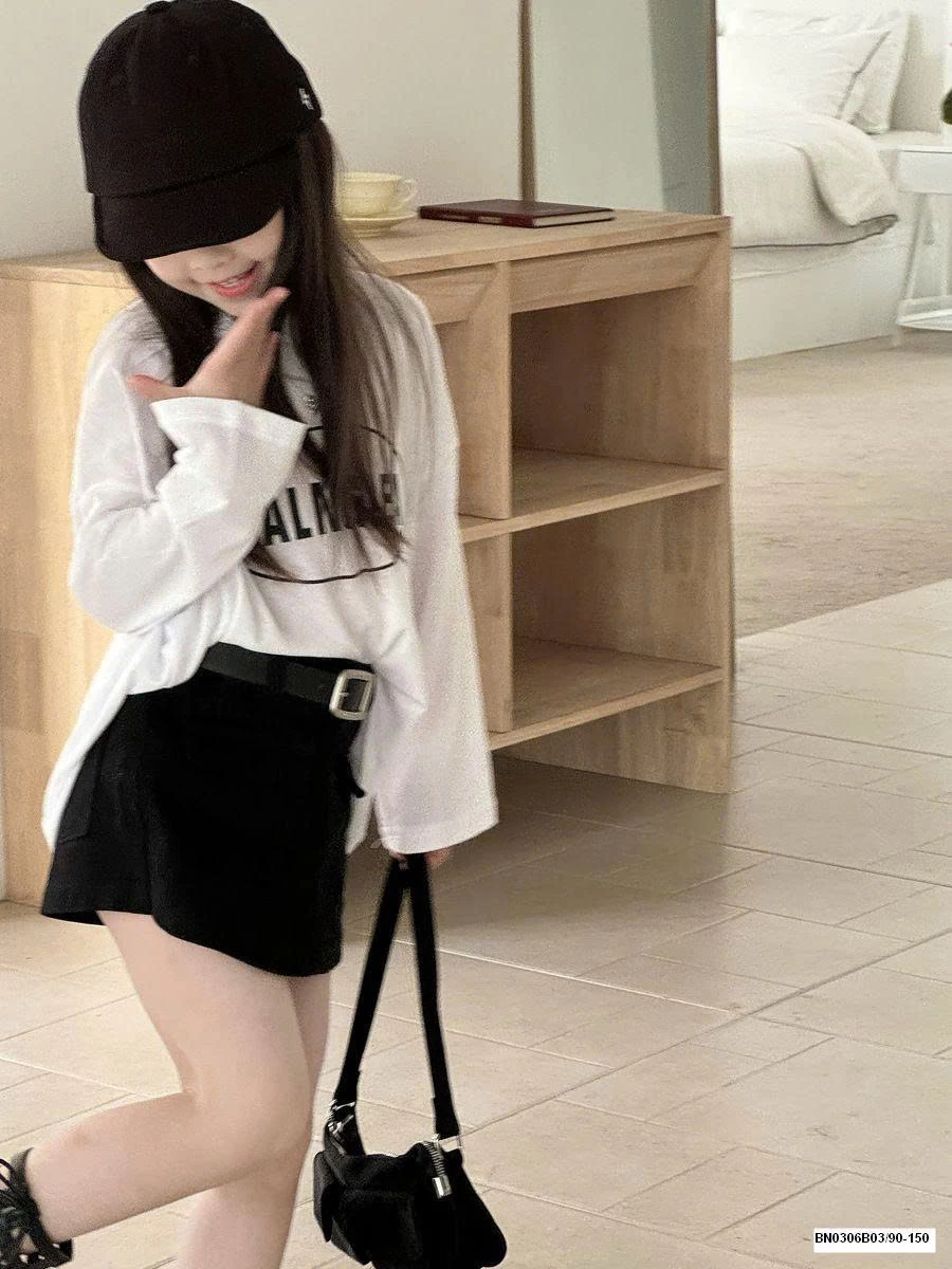 SÉT ÁO THUN TRẮNG DÀI TAY MIX QUẦN VÁY ĐEN