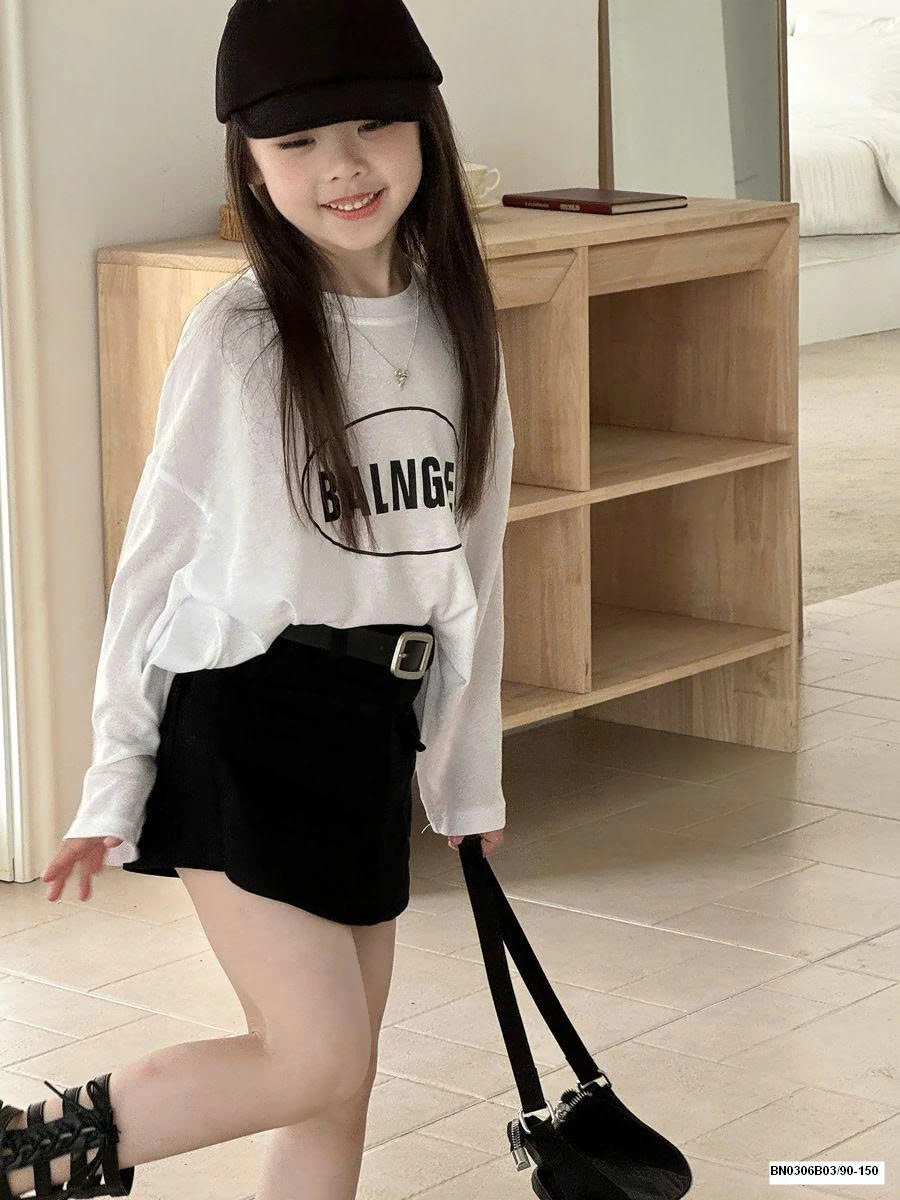 SÉT ÁO THUN TRẮNG DÀI TAY MIX QUẦN VÁY ĐEN