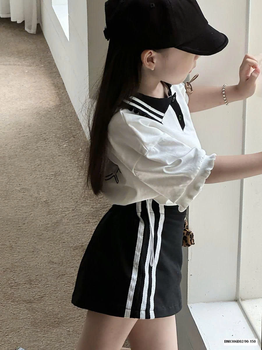 CROPTOP KITTY TAY LỠ CỔ POLO