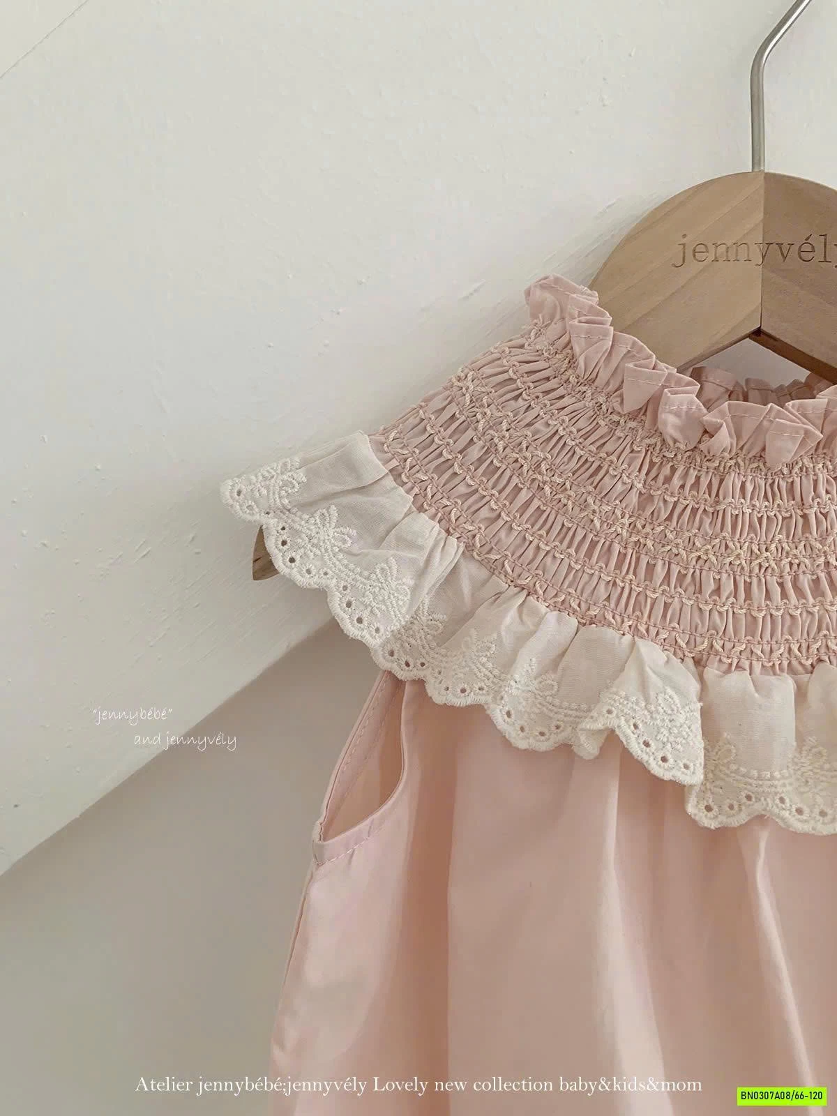 COUPLE HỒNG DỄ THƯƠNG