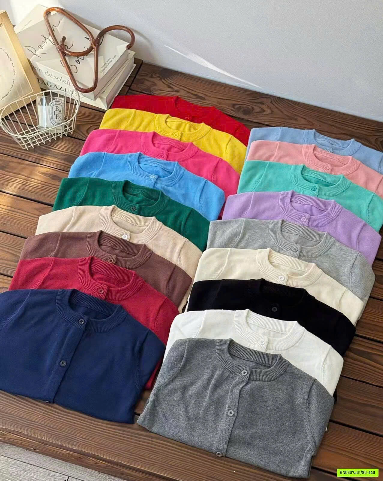 CARDIGAN TRƠN MÀU QUỐC DÂN