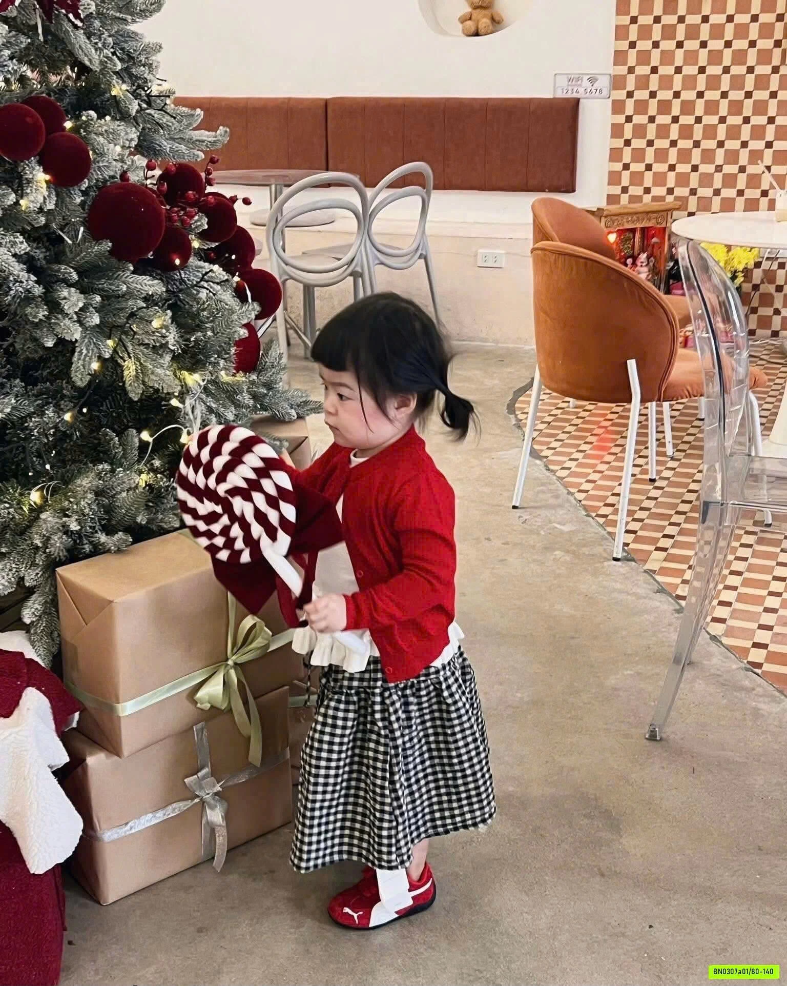 CARDIGAN TRƠN MÀU QUỐC DÂN