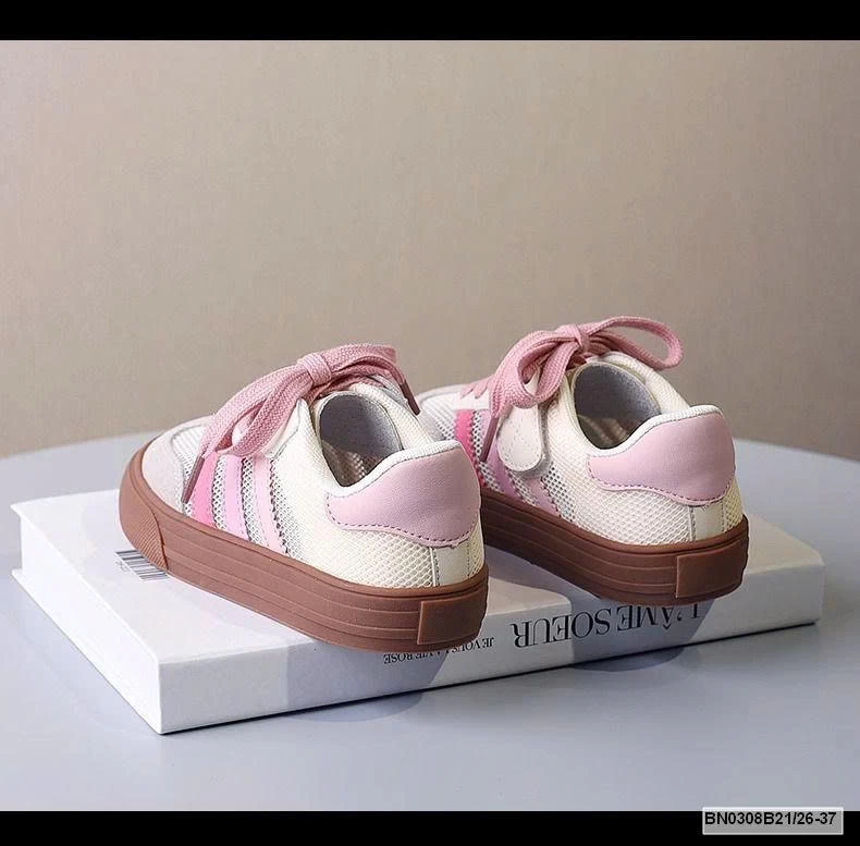 GIÀY BÁNH MỲ QUỐC DÂN 3 VẠCH