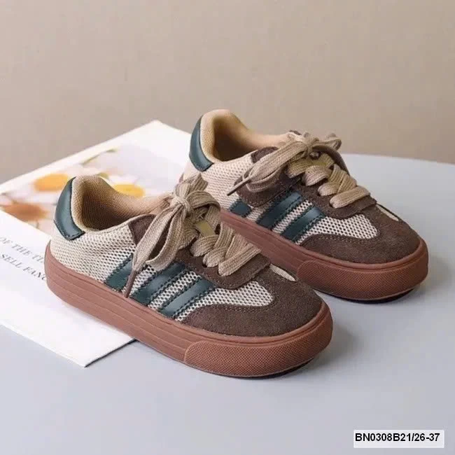 GIÀY BÁNH MỲ QUỐC DÂN 3 VẠCH