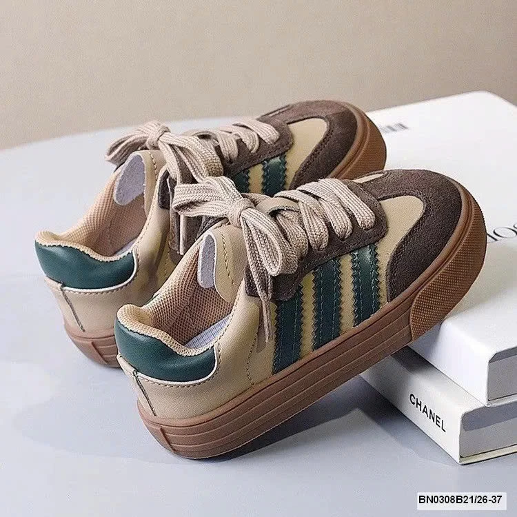 GIÀY BÁNH MỲ QUỐC DÂN 3 VẠCH