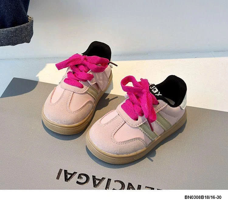 GIÀY THỂ THAO MŨI DA LỘN SZ NHÍ