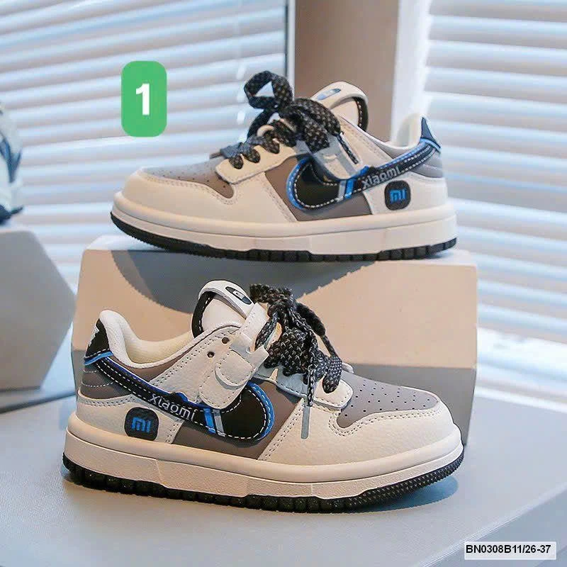 GIÀY THỂ THAO CHỮ MI CHO BÉ