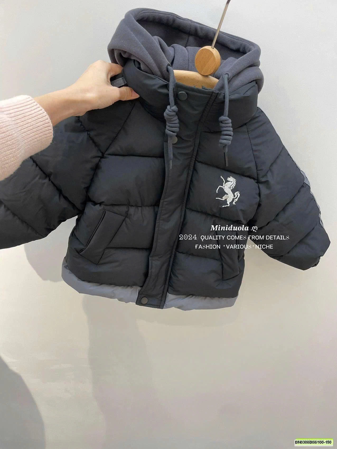 KHOÁC PHAO LIỀN MŨ NỈ