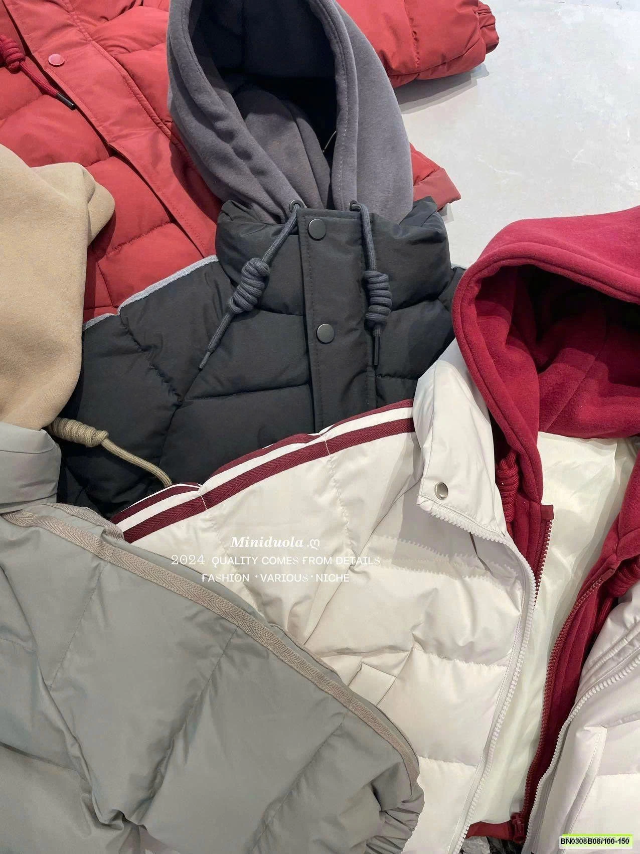 KHOÁC PHAO LIỀN MŨ NỈ