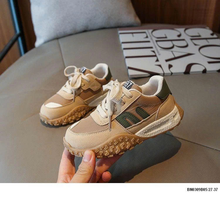 GIÀY THỂ THAO 1987